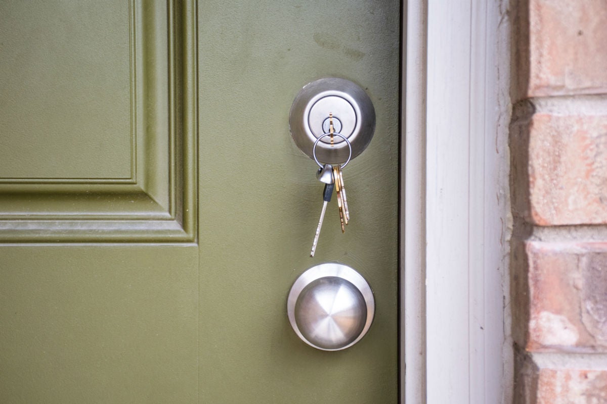 Clarifying Lock Change Responsibilities: Tenant or Landlord?
